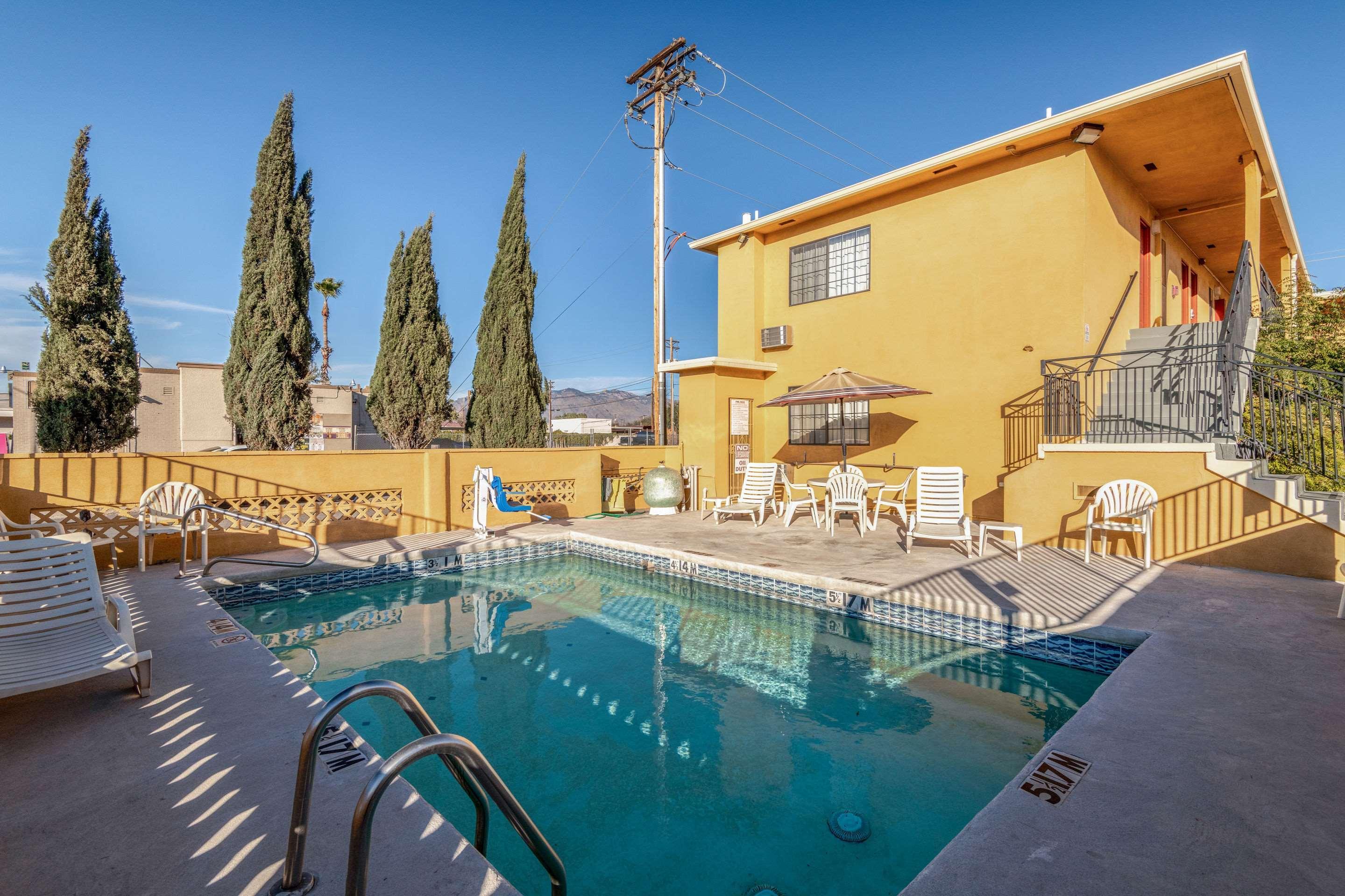 Econo Lodge University Tucson Exterior foto